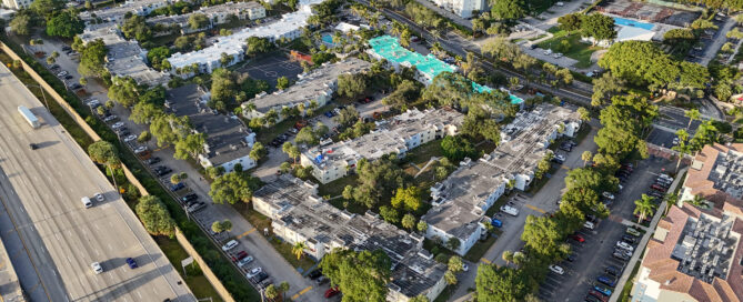 Comparison guide for commercial roof replacement providers in Fort Lauderdale area featuring Rainbow Roofing Solutions, LLC