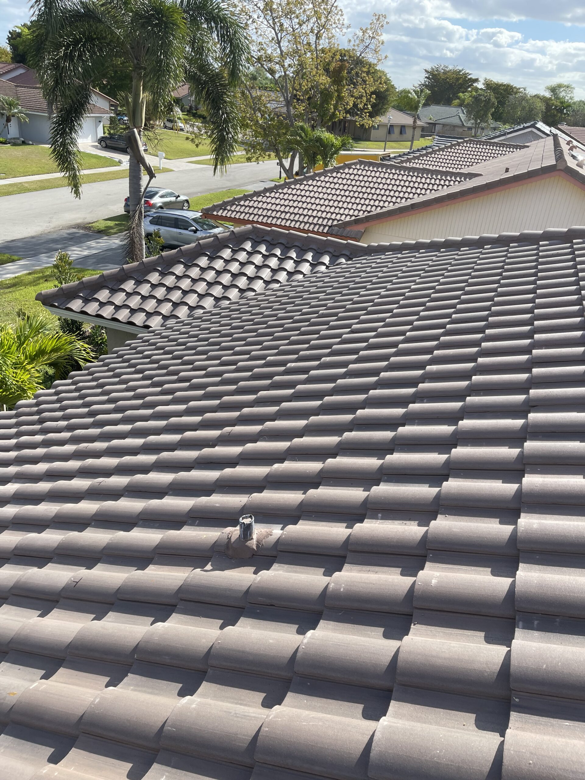 Residential roofing repair service for a Fort Lauderdale home in Broward County, Florida
